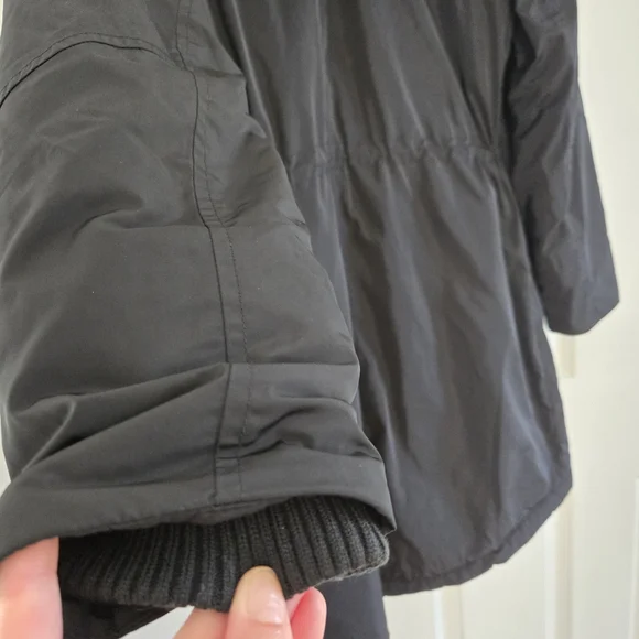 Mossimo Women's Black Parka Coat with Faux Fur Trim Size Small - Picture 6 of 8
